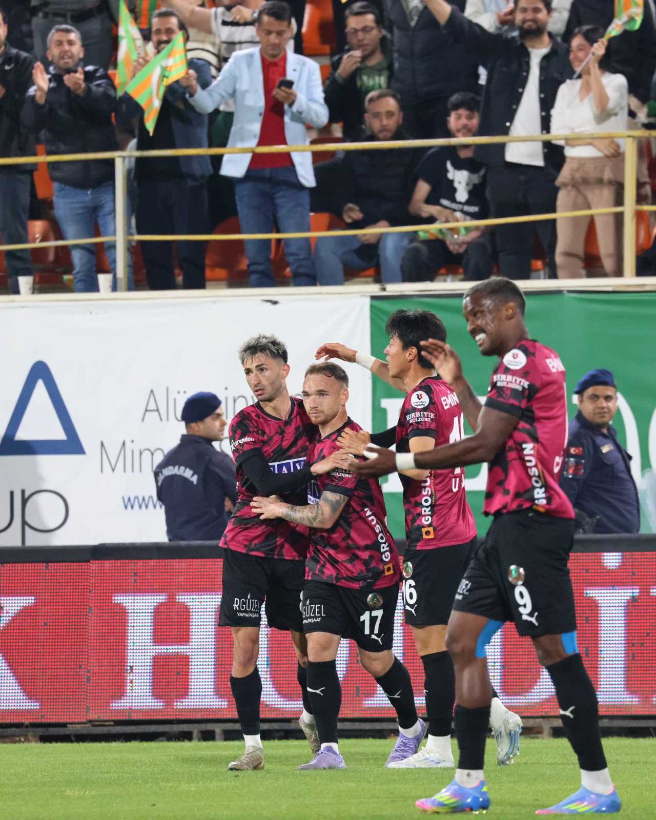 Alanyaspor'da 5 Maç Sonra Gelen 3 Puan Sevinci