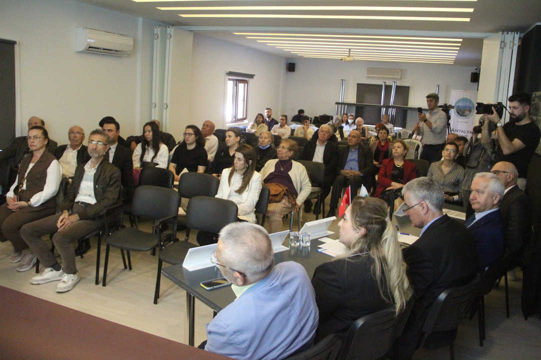 Antalya'da Tarım Alanları Daraldı Üretim Pahalı Yapılıyor 3