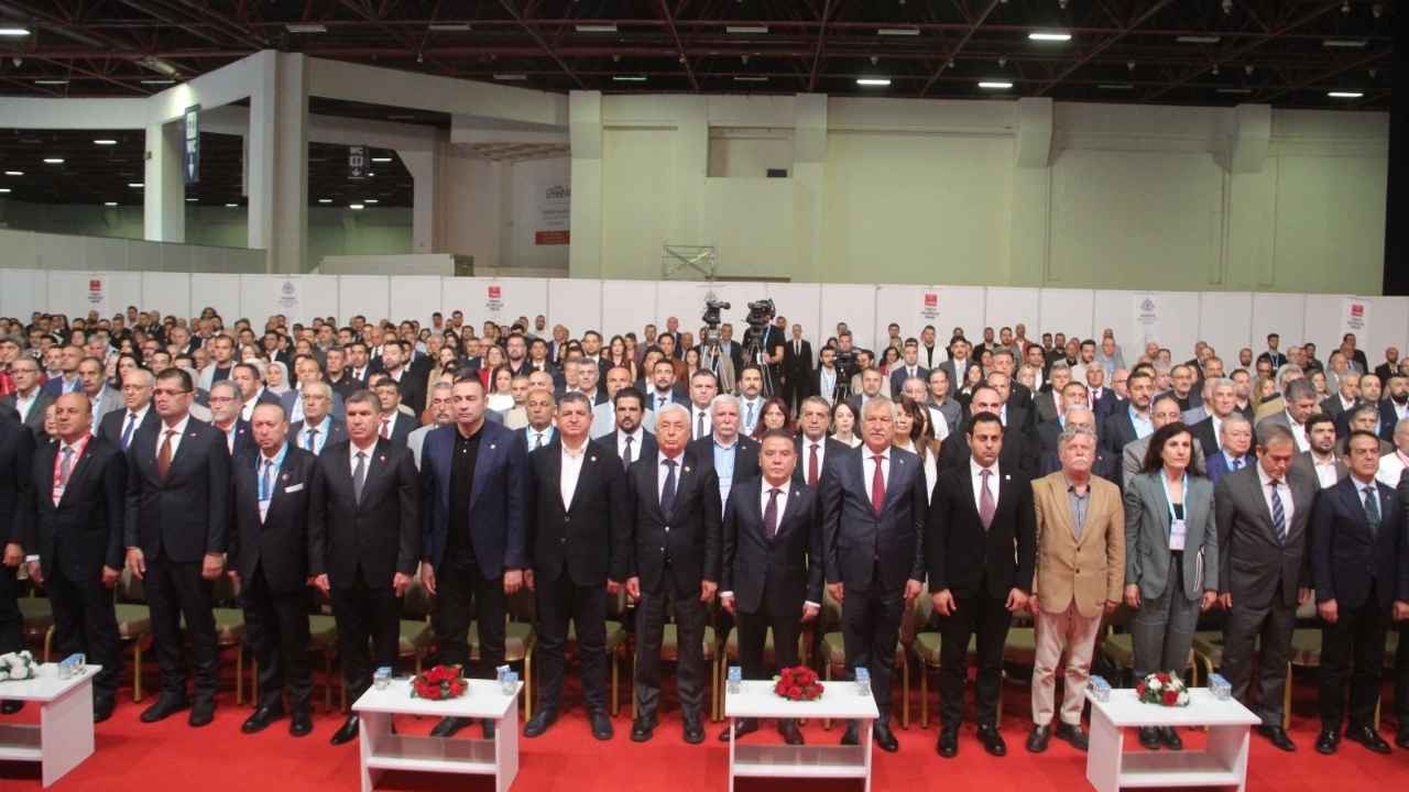 Antalya'dan Silivri'deki İmamoğlu'na Selam 3