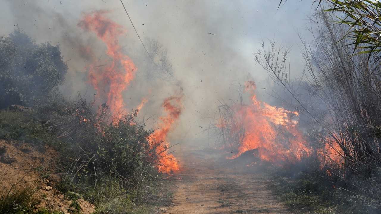 Antalya’nın Oksijen Deposunda Korkutan Yangın2