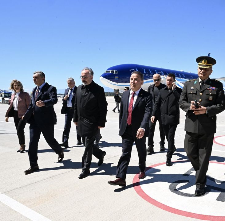 Azerbaycan Cumhurbaşkanı Aliyev Antalya'da! Diplomasi Forumu'na Katılacak Kent Protokolü Karşıladı 4