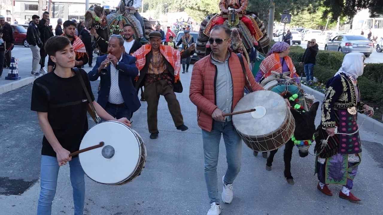 Burdur'da Yörük Göçü Düzenlendi 4