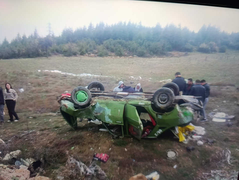 Eğirdir Gelendost Yolunda Kaza 3 Yaralı 2