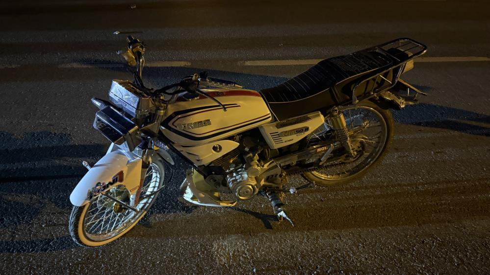 Gazipaşa'da Motosiklet Yayaya Çarptı! Sürücüsü Kaçtı