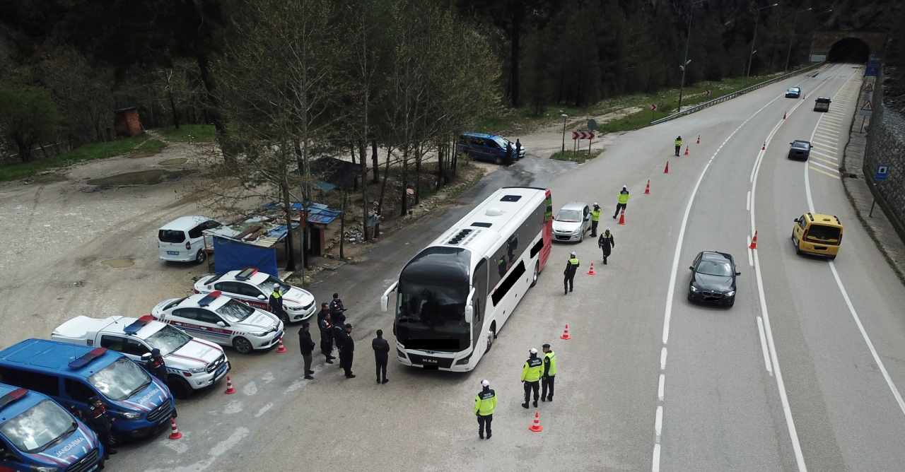 Burdur’da Trafik Jandarmadan Yoğun Denetim 1