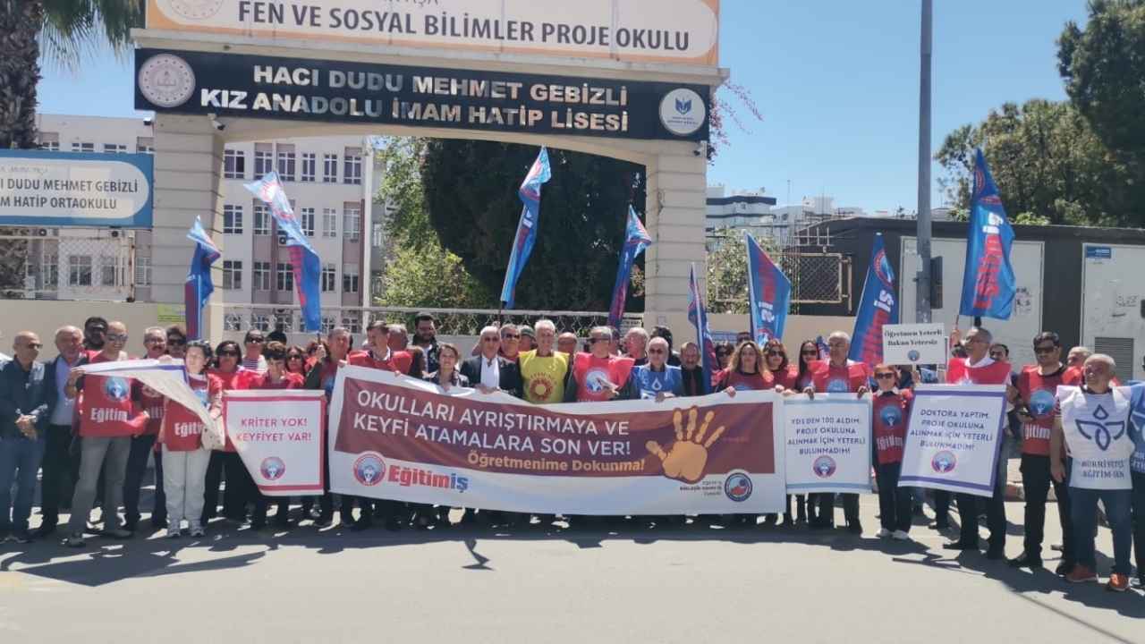 Hacı Dudu Mehmet Gebizli Anadolu İmam Hatip Lisesi'nde Öğretmen Kıyımı Eylemi! 12