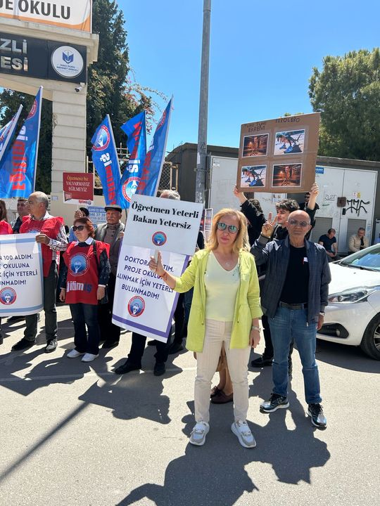 Hacı Dudu Mehmet Gebizli Anadolu İmam Hatip Lisesi'nde Öğretmen Kıyımı Eylemi! 4