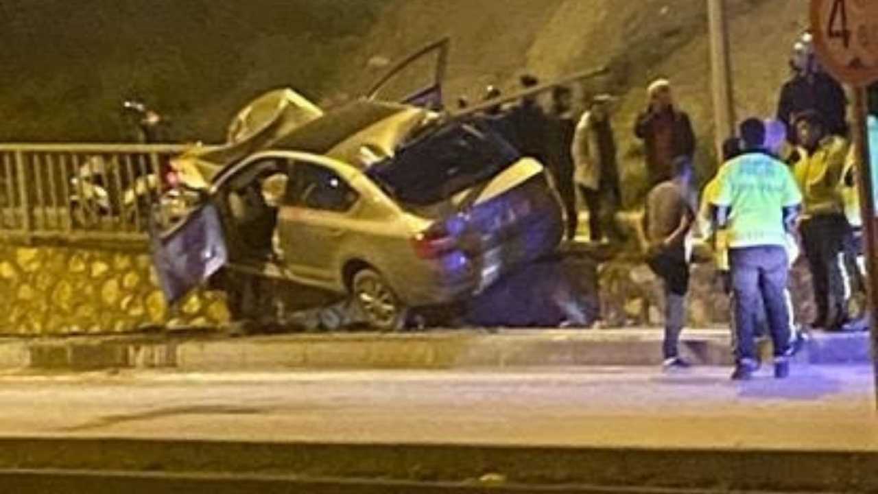 Hatay’da F Ciadan Dönüldü! Demir Bariyere Saplandı2
