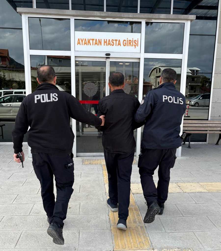 Isparta Eğirdir'de Film Gibi Kaçış Polis Dağda Yakaladı12