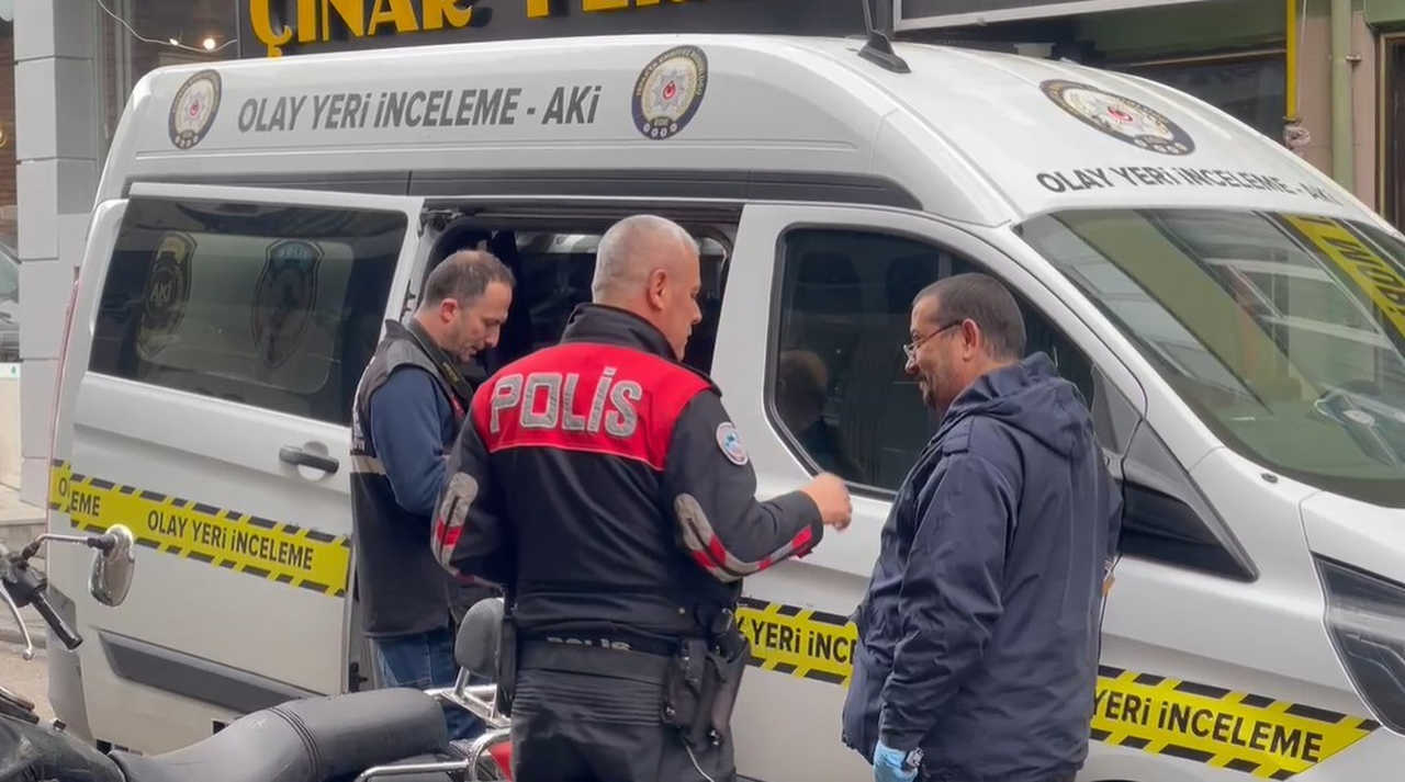 Isparta'da Komşularına Pompalıyla Saldırdı 1'I Çocuk 2 Yaralı 2