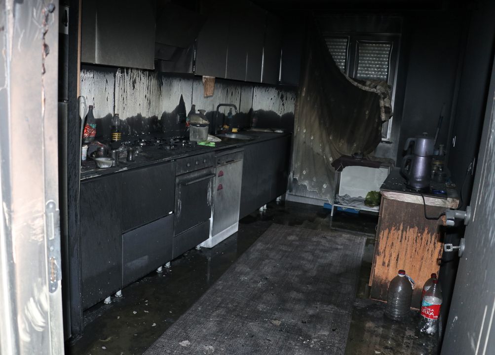 Kepez'de Korkutan Yangın! Üst Daireye De Sıçradı