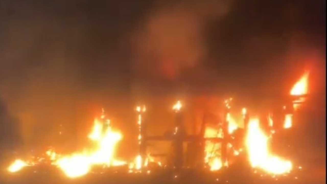 Konya’dan Burdur’a Gelip İşyeri Kundakladılar2