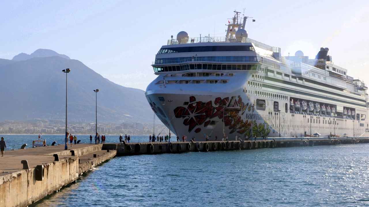 Kruvaziyer Turizmi 14 Yılın Zirvesinde! Antalya'ya 3 Ayda 2 Gemi  2