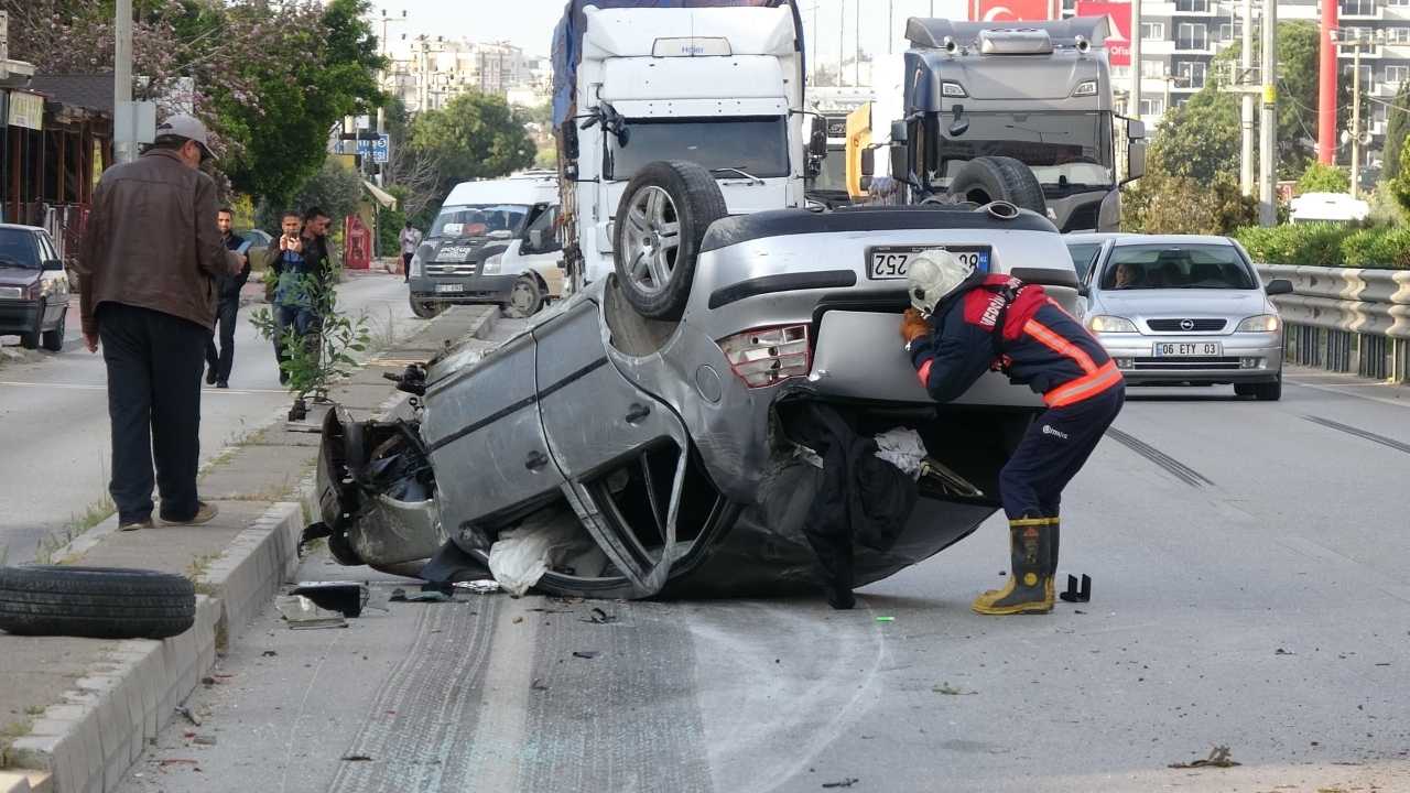 Mersin’de Kazadan Sonra El Ele Ambulans Beklediler2