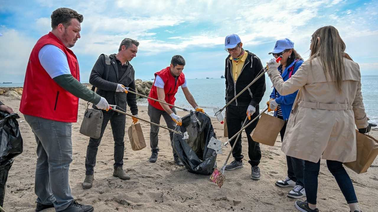 Mersin’de Kıyı Temizliği İçin Seferberlik2