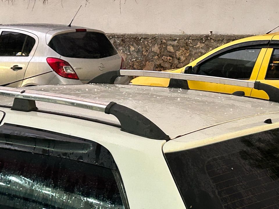 Muratpaşa Ve Kepez'de Dolu Yağışı Etkili Oldu 2