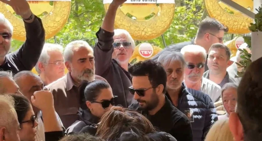 Tarkan’ın Anne Acısı Neşe Tevetoğlu Defnedildi12