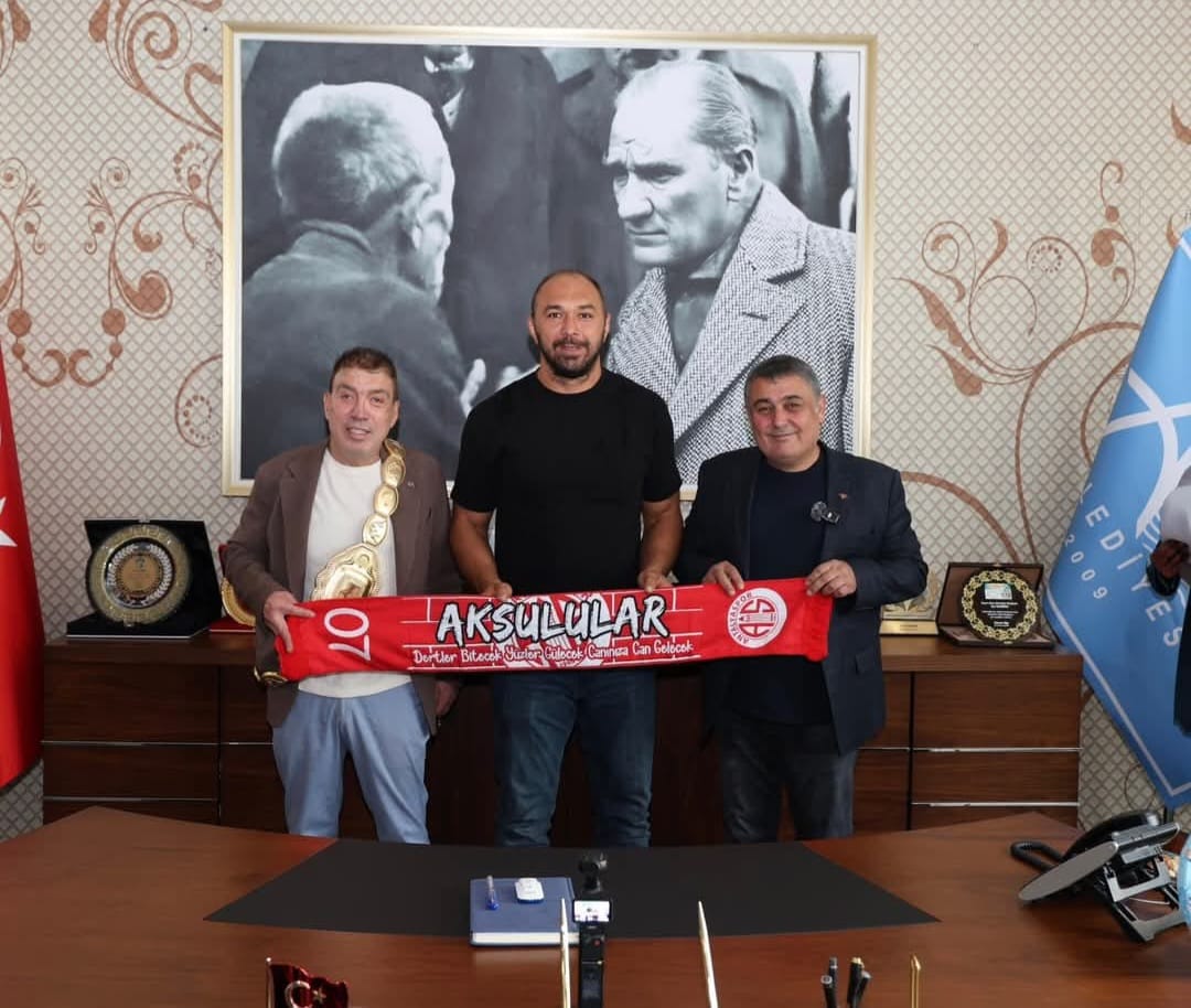 Başpehlivan Ali Gürbüz Artık Aksu Belediyesi Adına Güreşecek