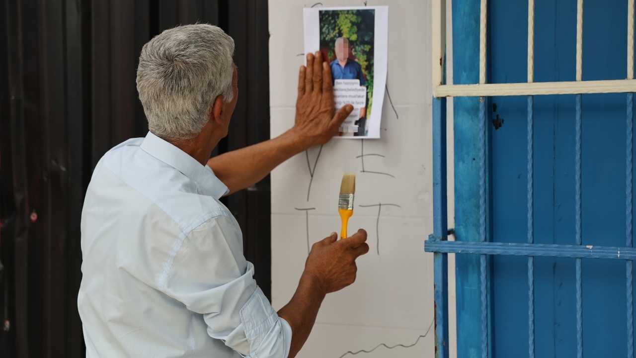 Adana’da Yılancı Osman’dan Sıra Dışı Protesto 3