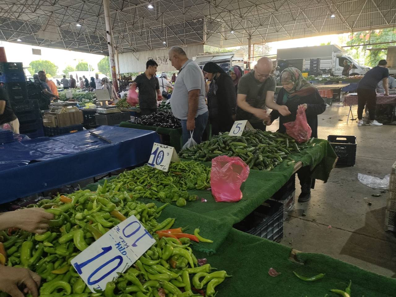 Antalya Pazarlarında Zam Şampiyonları Dibe Vurdu