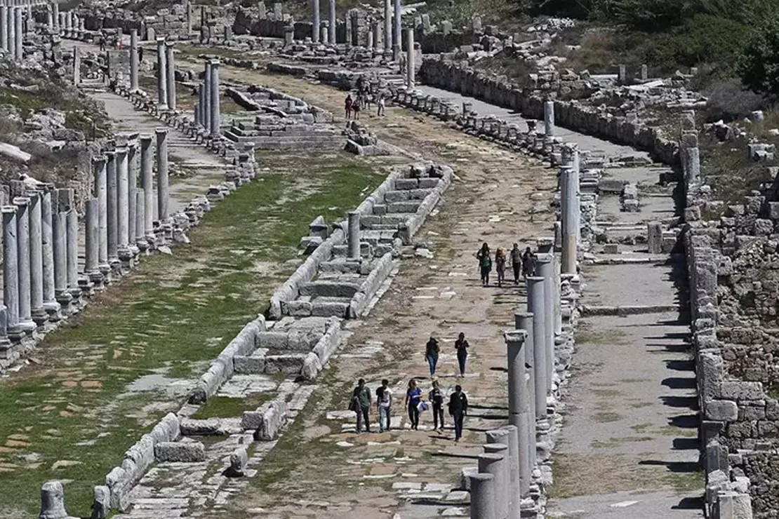 Antalya'da Gezilecek Yerler Perge121 (1)-1