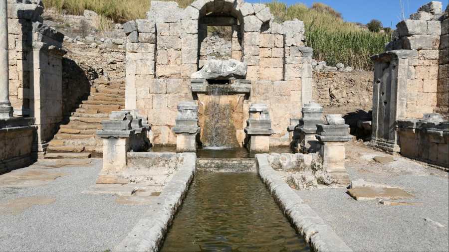 Antalya'da Gezilecek Yerler Perge121 (2)
