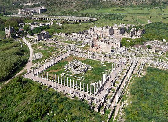 Antalya'da Gezilecek Yerler Perge121 (3)