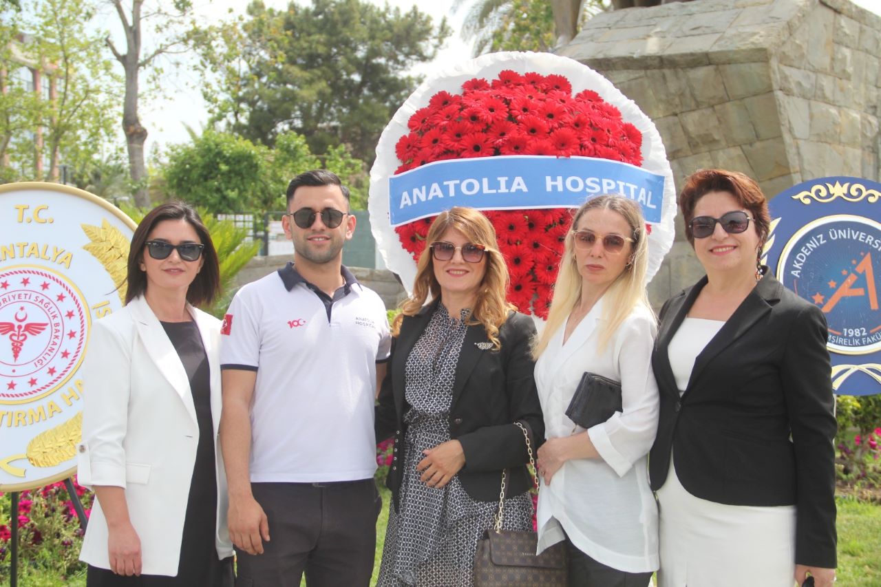 Antalya'da Hemşireler Günlerini Kutladı