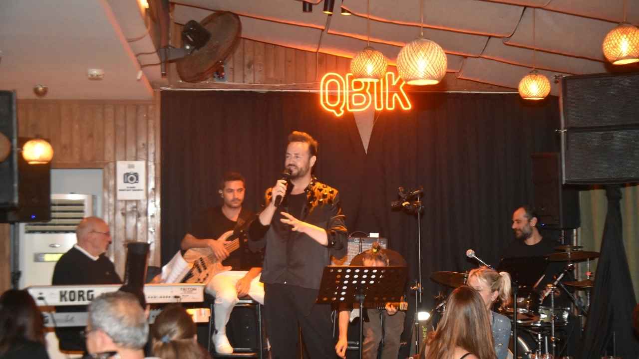 Antalya’da Meltem Cumbul Sürprizi! Cenk Yüksel Ve Garo Mafyan Ile Aynı Sahnede 2