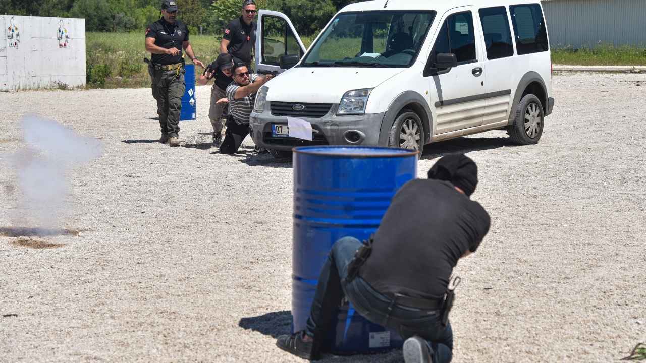 Antalya'daki Polislerin Zorlu Eğitimleri Nefes Kesiyor  3