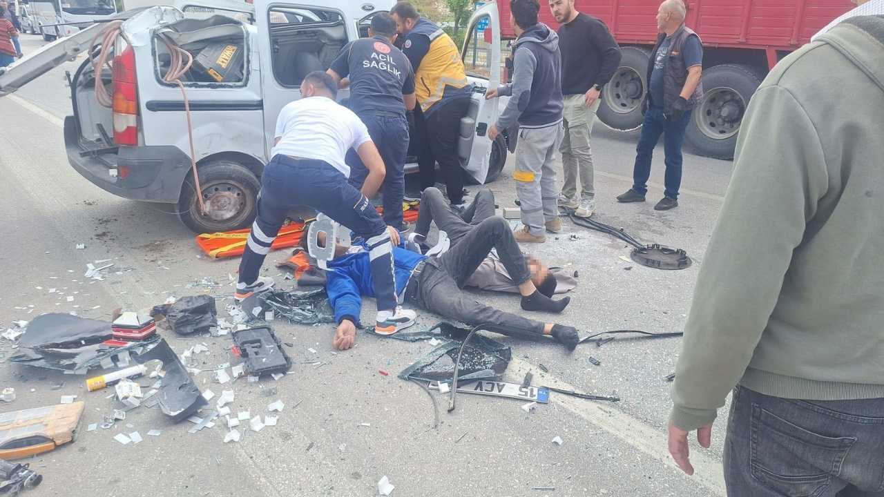 Burdur’da Ehliyetsiz Sürücü Ortalığı Savaş Alanına Çevirdi 3