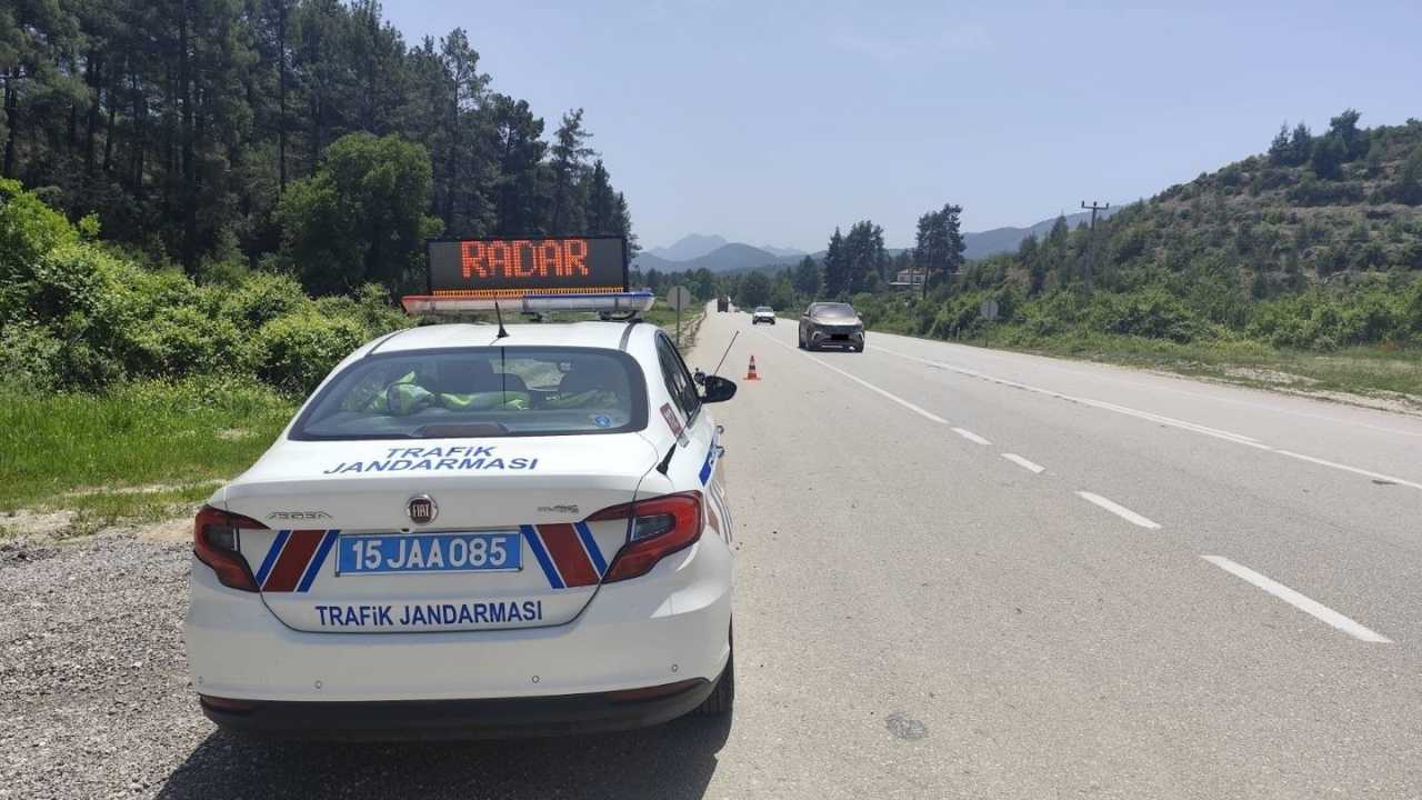 Burdurda Trafik Alarmı 54 Araç Men2