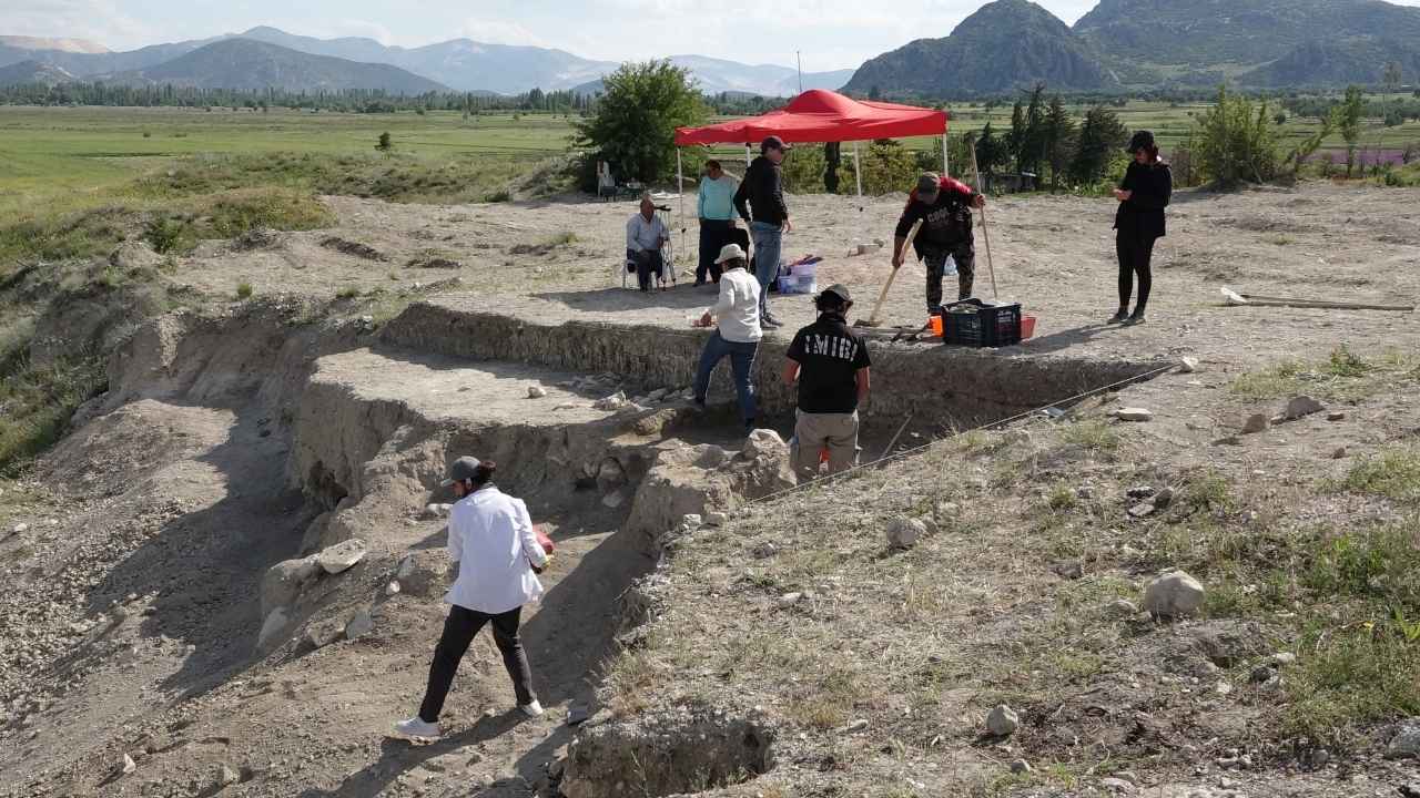 Burdur'daki Tarihi Bulgular Kurtarılıyor 3
