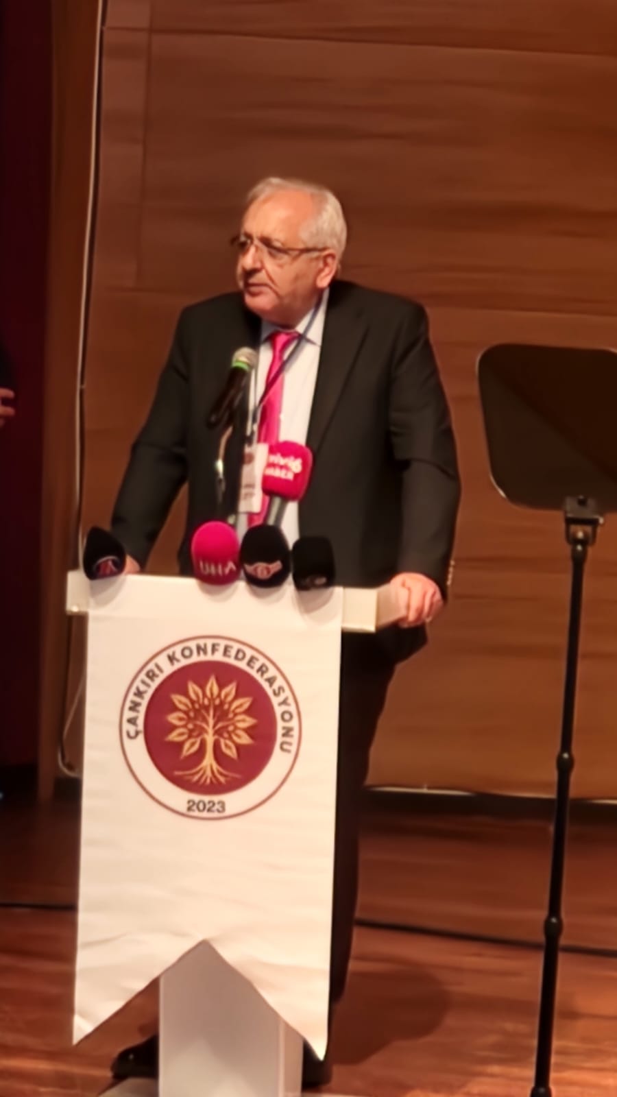 Çankırı Dernekler Konfederasyonu’nda Tarihi Seçim! Başkan Can Çankırılı Bir Araya Gelirse Geçilemez 4