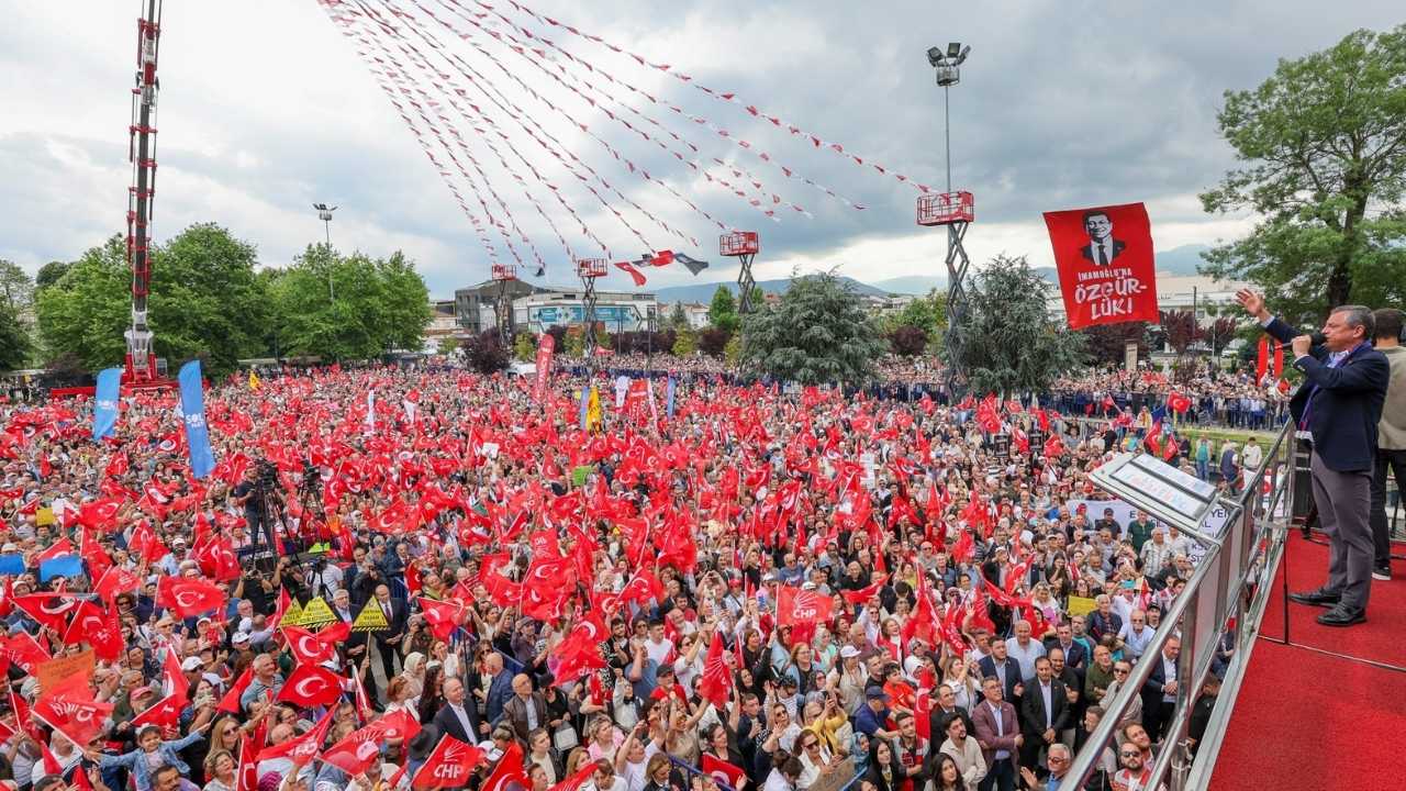 Chp’nin Düzce Mitinginde İmamoğlu’na Güçlü Destek3