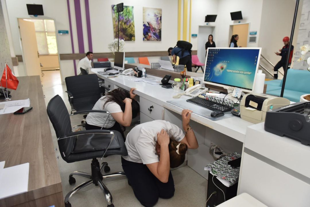 Kepez’de Gerçeği Aratmayacak Tatbikat! 4