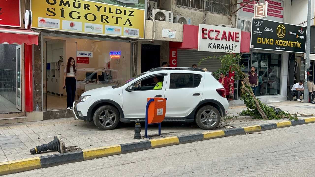 Hatay’da Fren Yerine Gaza Bastı2