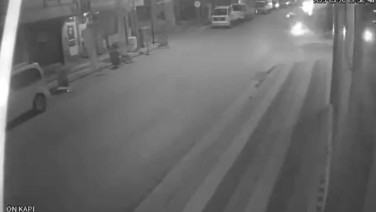 Isparta’da Motosiklet Sürücüsü Çöp Konteynerine Girdi 2