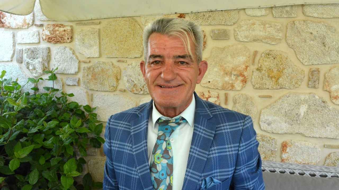 Manavgat'ta 11 Dil Bilen Esnaf! Dinleyip Soru Sorarak Öğrenmiş 2