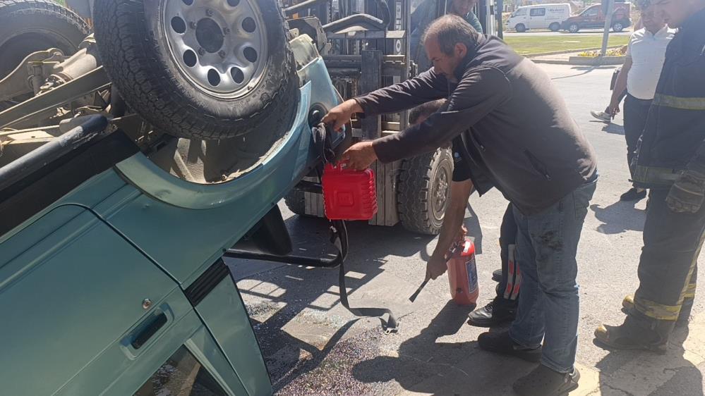 Manavgat'ta Kaza Sonrası Safari Aracı Ters Döndü