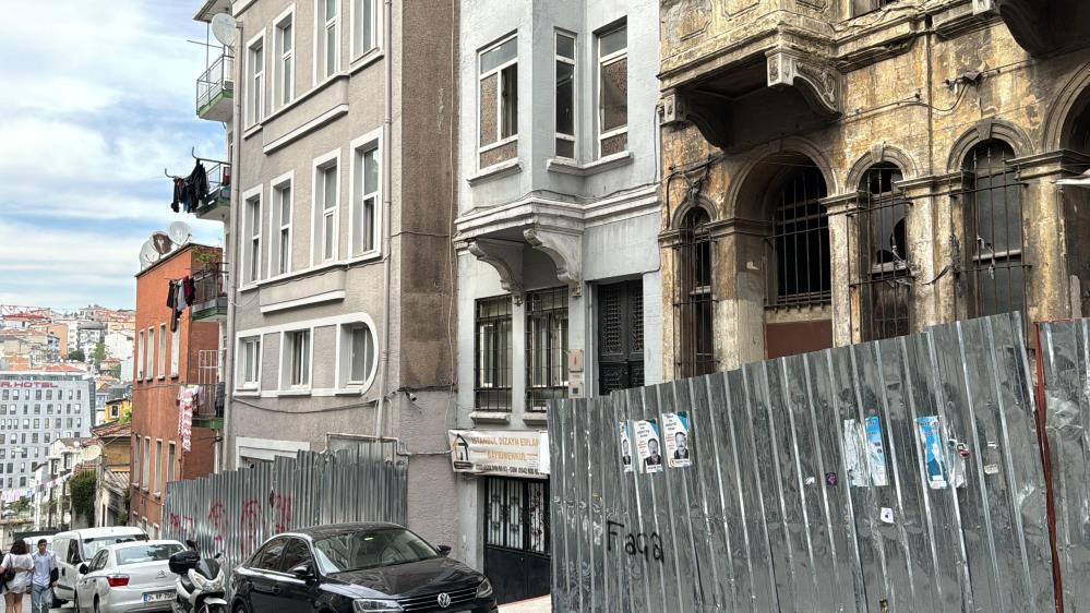 Özgür Özel’e Saldıran Şüphelinin Kaldığı Otel Mühürlendi