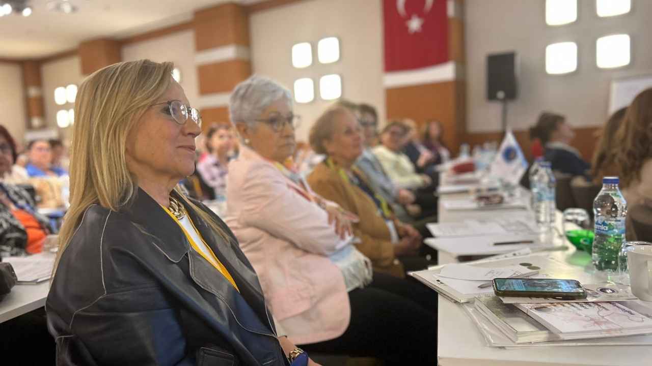 Tükd Genel Merkez Seçimleri Meral Güler Oybirliğiyle Yeniden Başkan 4