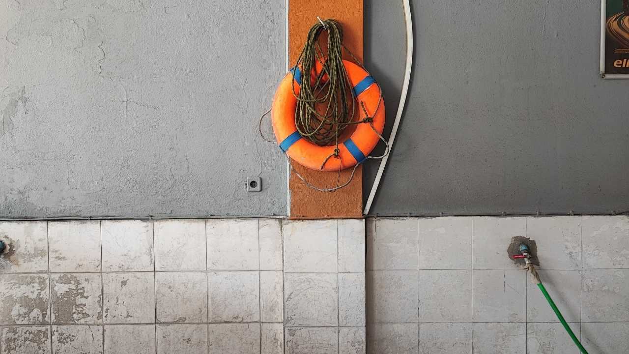 Adana Mavi Bulvar’da Esnaf Adeta Kurtarma Timine Dönüştü 4