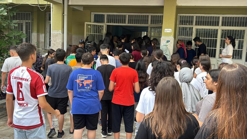 Adana’da LGS Adayları İçin Zamanla Yarış Başladı