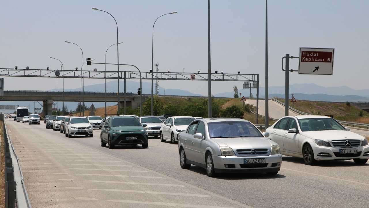 Afyonkarahisar Antalya Yolunda Dönüş Çilesi! 2