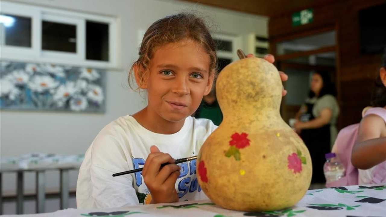 Alanya'da Çevre Haftası Coşkusu Çocuklara Geri Dönüşüm Eğitimi Verildi 3