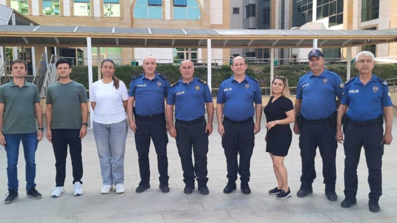 Antalya Emniyeti'nde Bayram Mesaisi! Polis Merkezlerini Ziyaret Ettiler 3