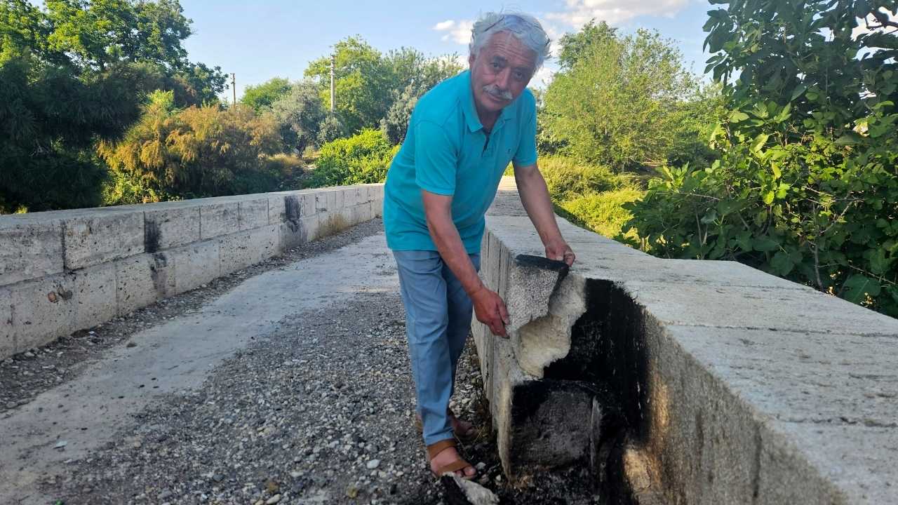 Antalya'nın Unvanına Gölge Düştü Soğucaksu'da Mangal Ateşi Antik Taşları Parçaladı 2