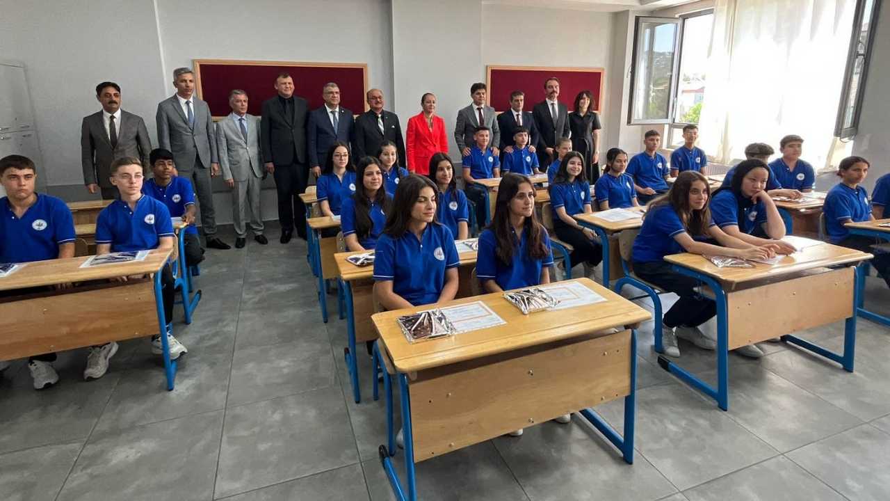 Burdur’da 42 Bin 615 Öğrenci Karne Sevinci Yaşadı 3