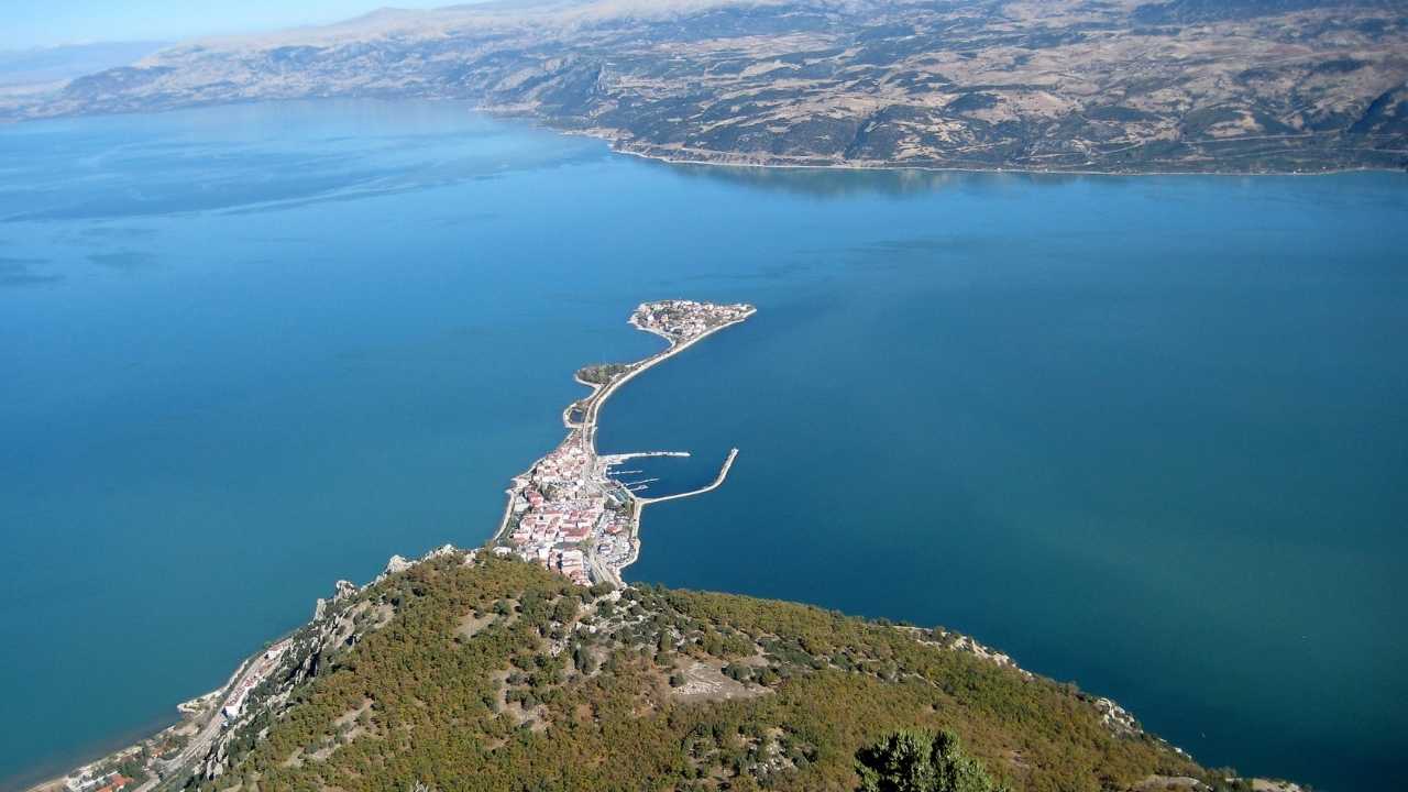 Eğirdir Gölü İçin 21 Milyar Liralık Eylem Planı! Yılda 150 Milyon Metreküp Su Tasarrufu 5